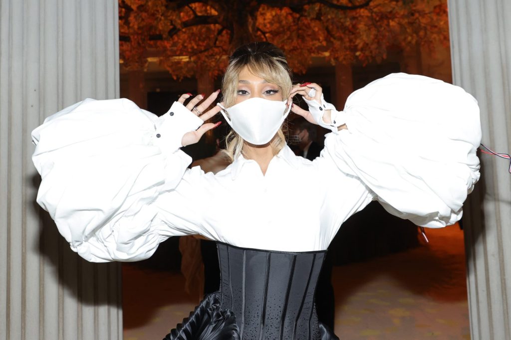 class="js-slideshow-image"/