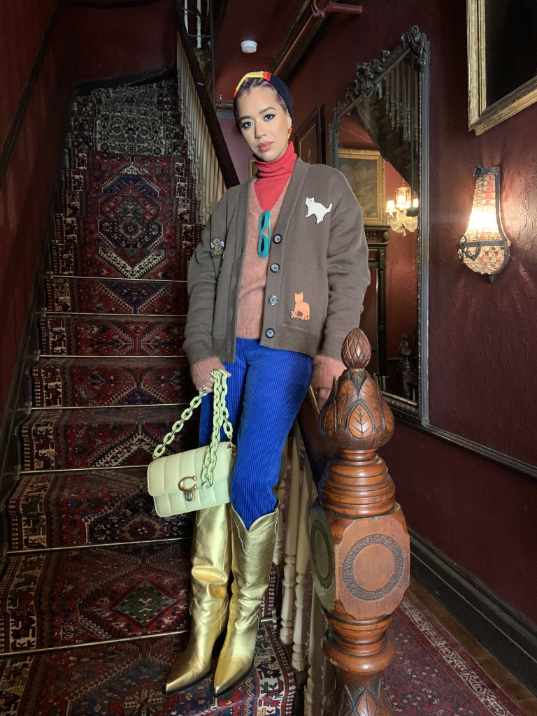 class="js-slideshow-image"/