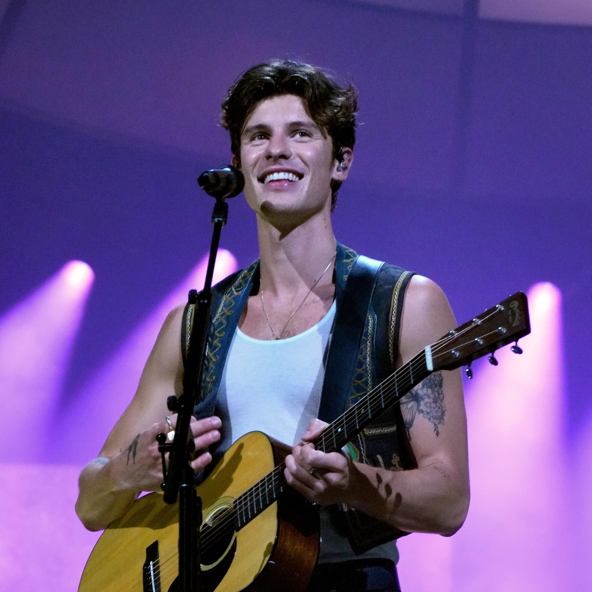 Shawn Mendes has cancelled 2022-2023 tours for his mental health