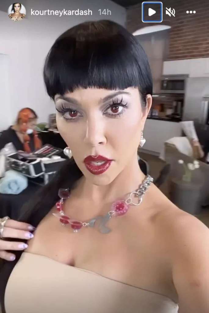 class="js-slideshow-image"/