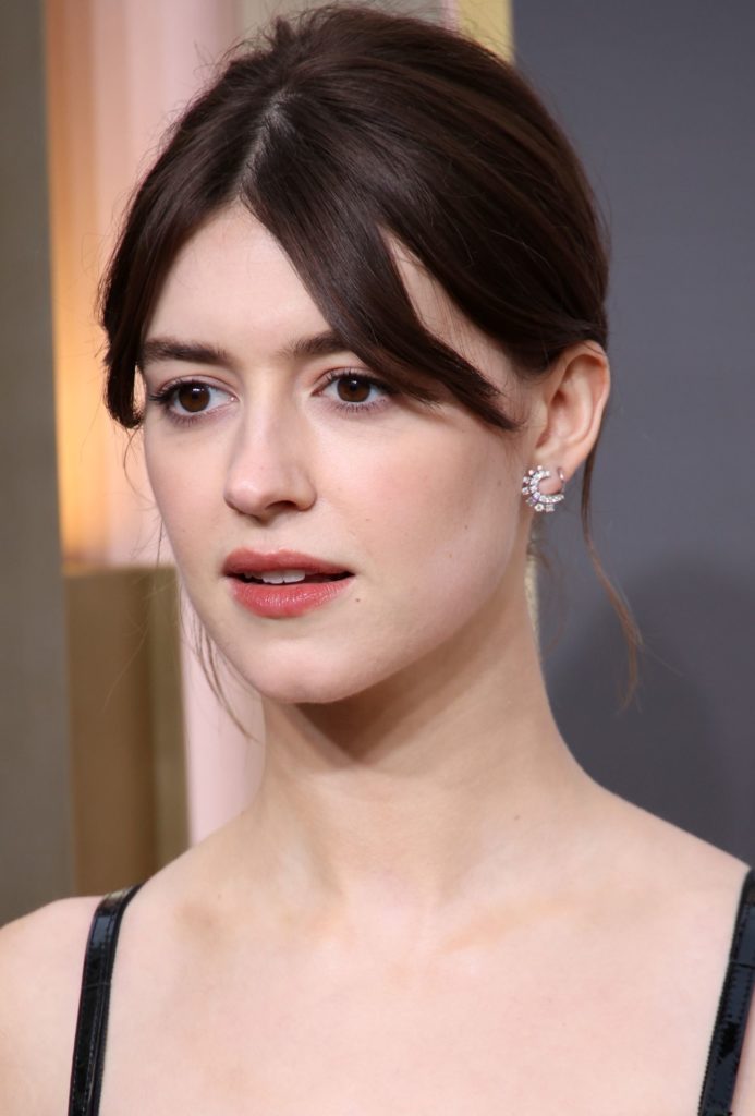 Best Beauty Golden Globes: Daisy Edgar-Jones 