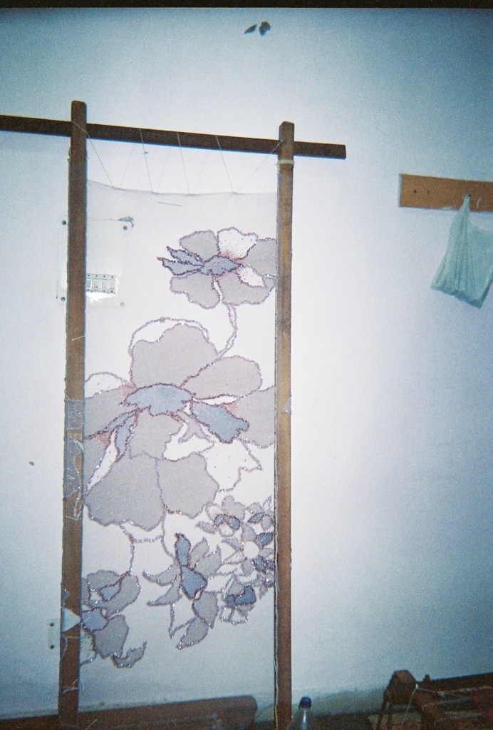 class="js-slideshow-image"/