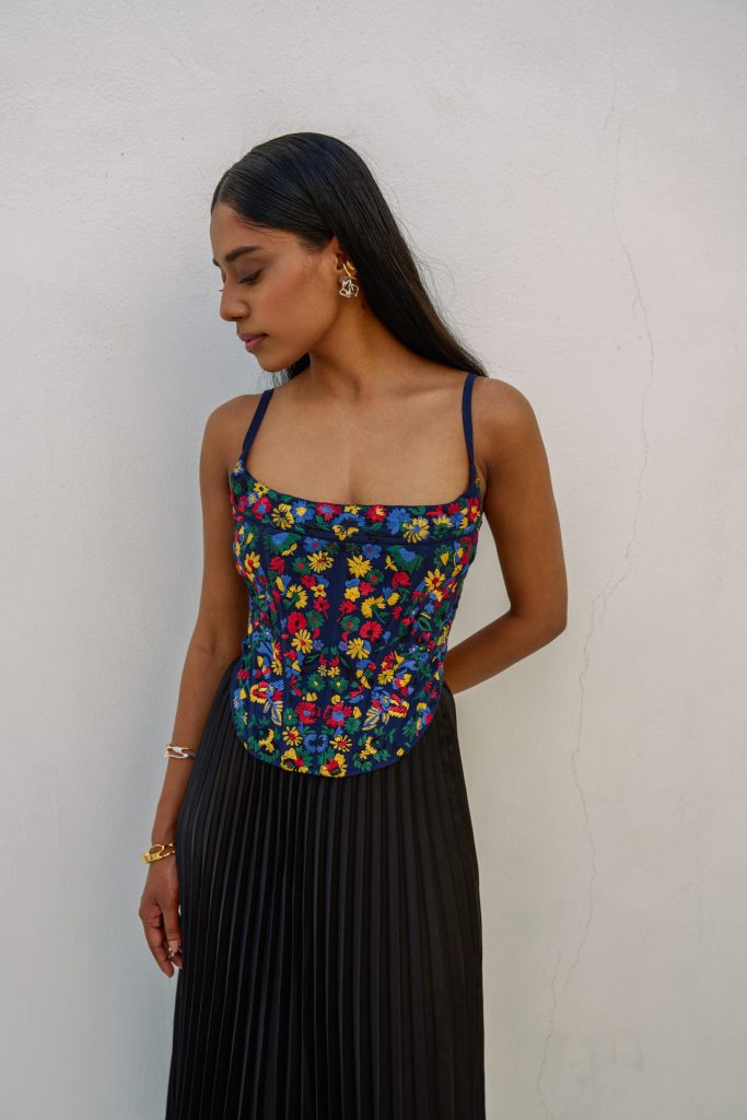 class="js-slideshow-image"/