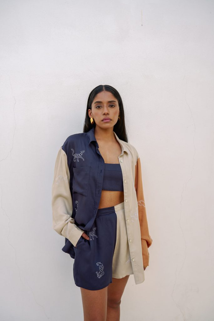 class="js-slideshow-image"/